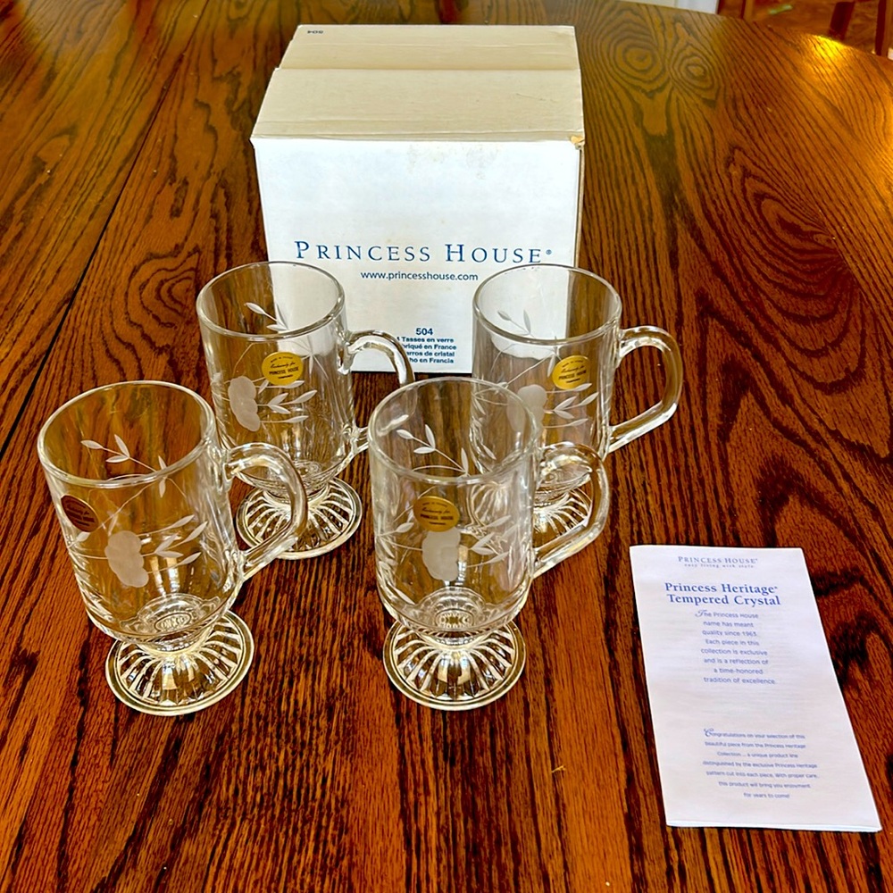 Set of 4 Princess Heritage Tempered Crystal Mugs